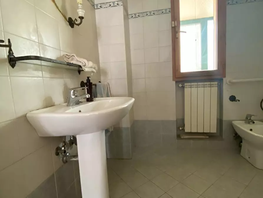 Immagine 19 di Appartamento in vendita  a Montelupo Fiorentino