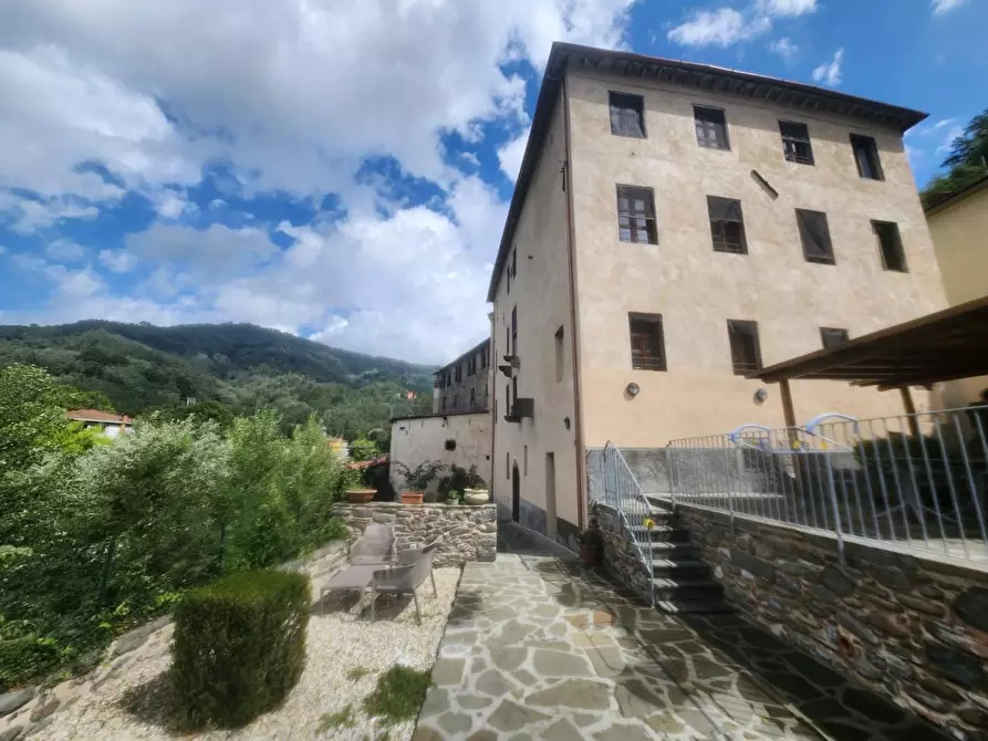 Immagine 40 di Casa indipendente in vendita  a Borgo A Mozzano