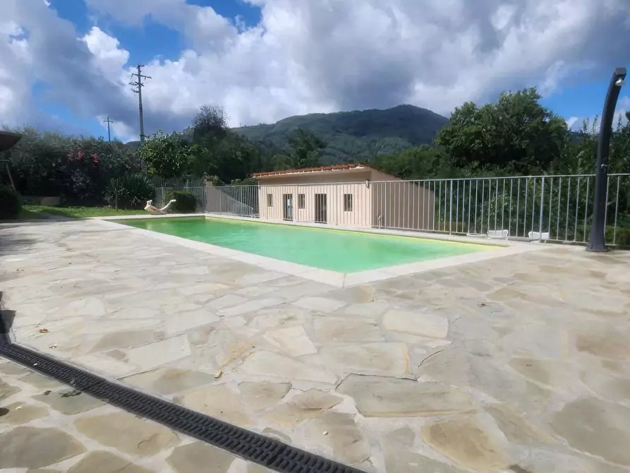 Immagine 31 di Casa indipendente in vendita  a Borgo A Mozzano