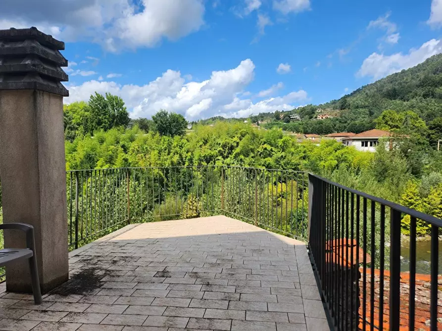 Immagine 46 di Casa indipendente in vendita  a Borgo A Mozzano