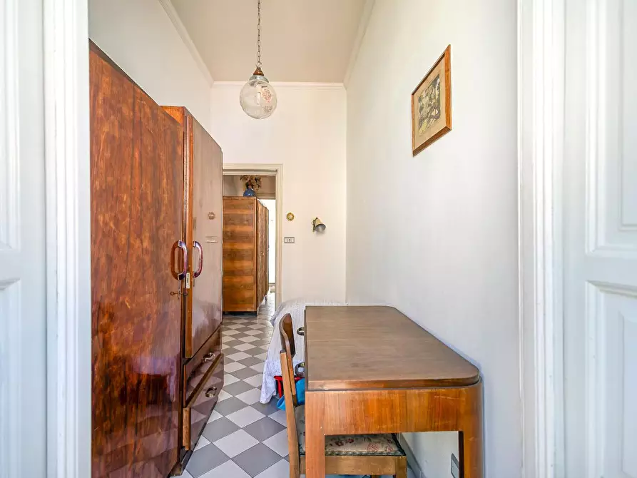 Immagine 13 di Villa in vendita  a Viareggio