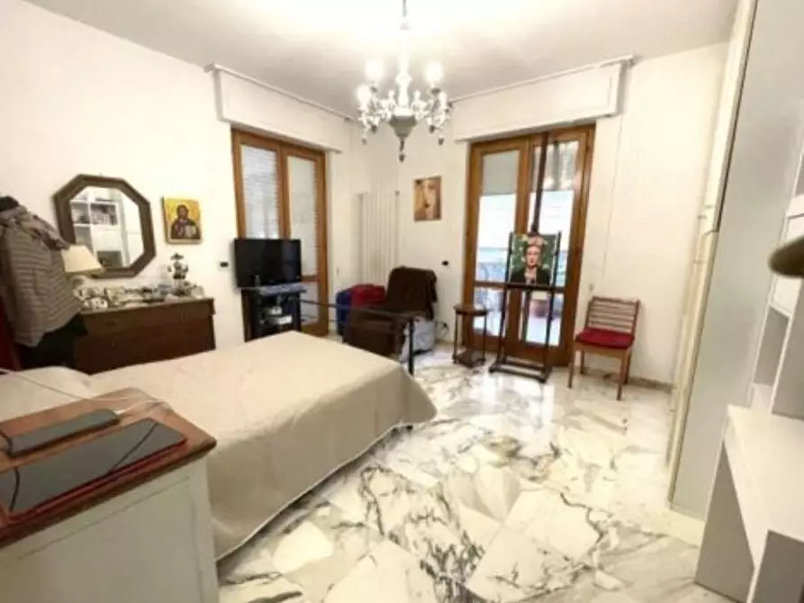 Immagine 10 di Mansarda in vendita  a Massa