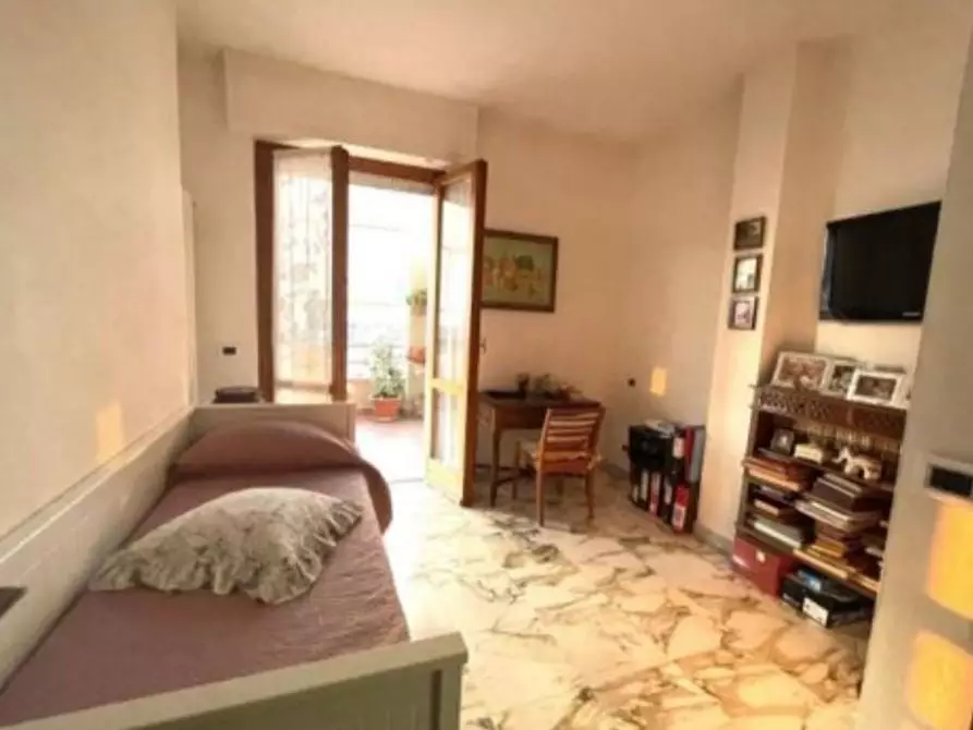 Immagine 12 di Mansarda in vendita  a Massa