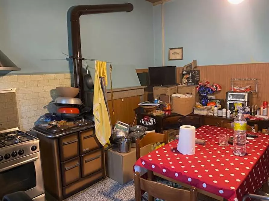 Immagine 12 di Porzione di casa in vendita  a Capannori