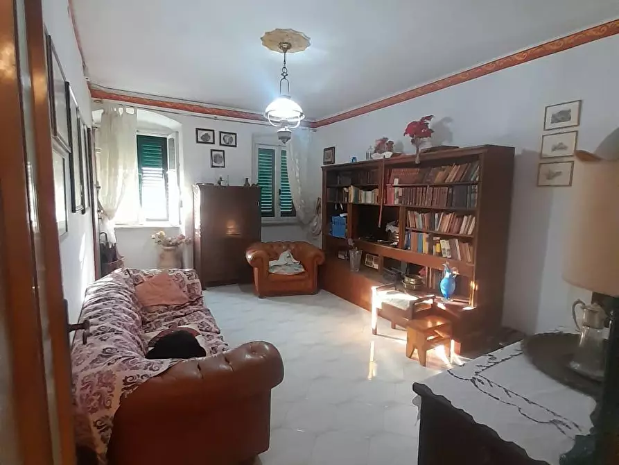 Immagine 1 di Appartamento in vendita  a Livorno