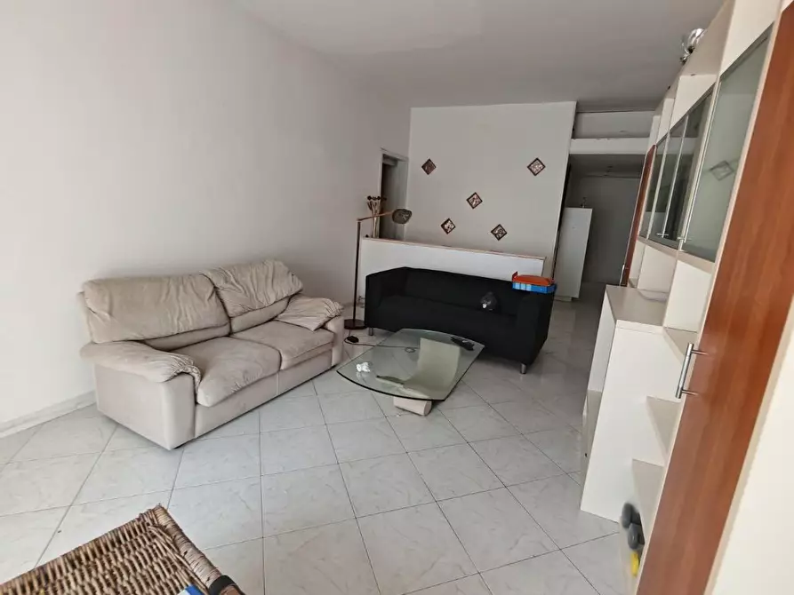 Immagine 5 di Appartamento in affitto  a Carrara