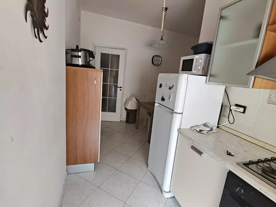 Immagine 28 di Appartamento in affitto  a Carrara