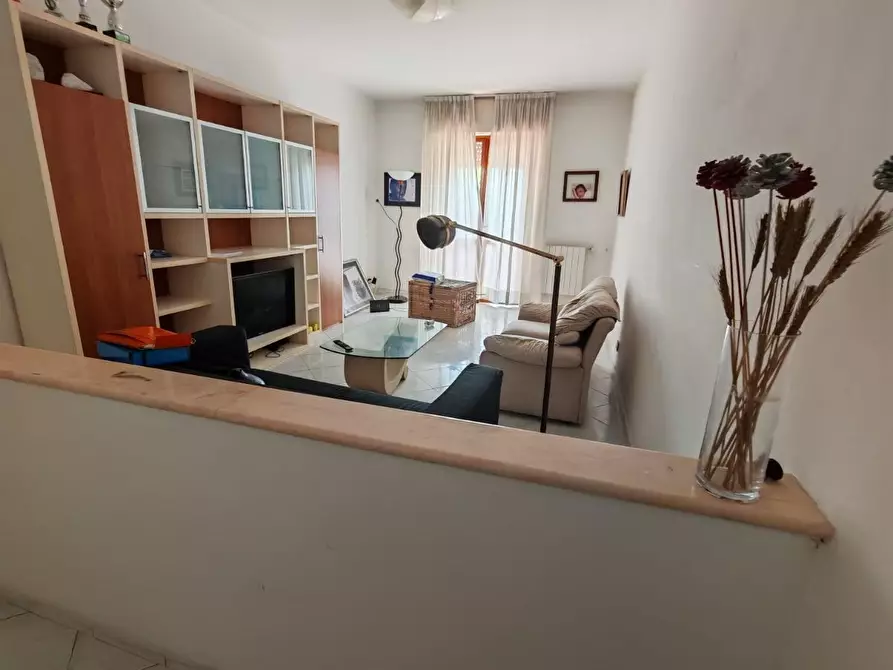 Immagine 29 di Appartamento in affitto  a Carrara