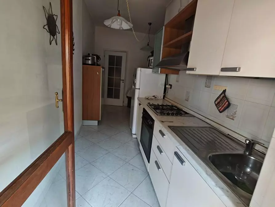 Immagine 20 di Appartamento in affitto  a Carrara