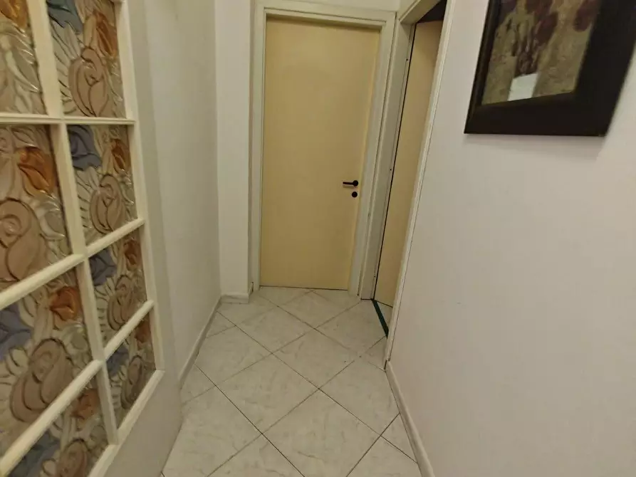 Immagine 15 di Appartamento in affitto  a Carrara