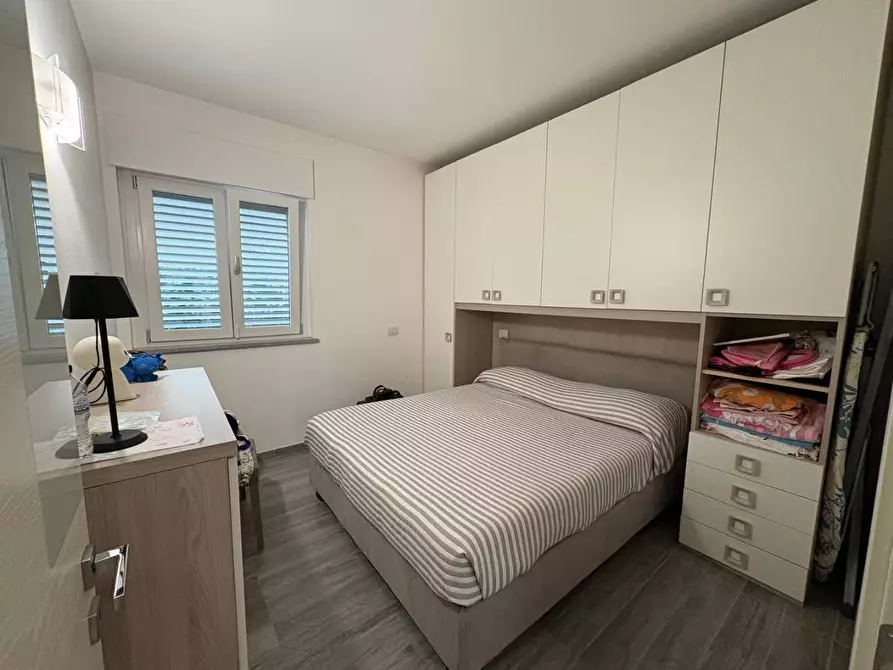 Immagine 15 di Appartamento in vendita  a Montignoso