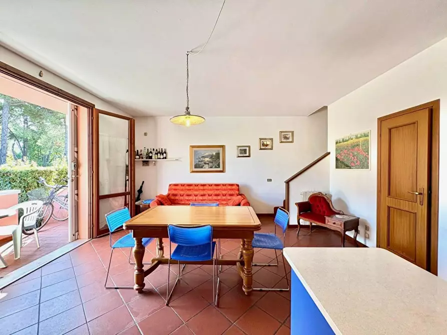 Immagine 6 di Villetta a schiera in vendita  a Massa