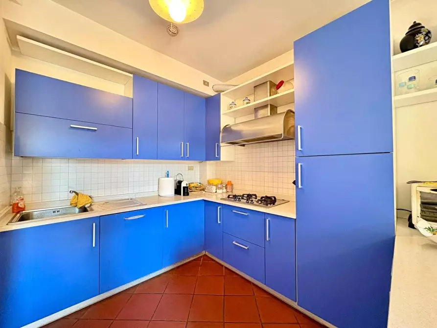 Immagine 7 di Villetta a schiera in vendita  a Massa