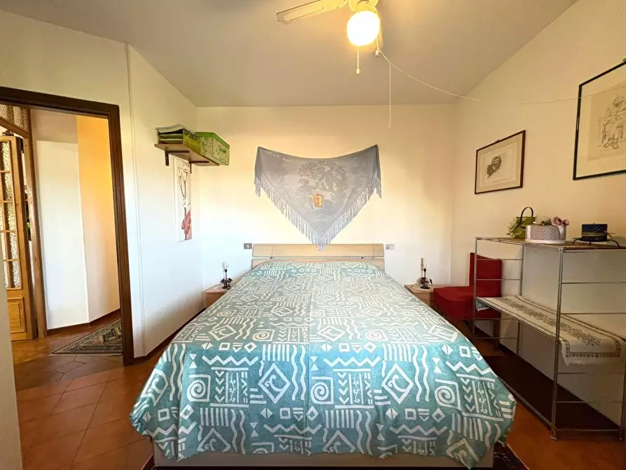 Immagine 14 di Appartamento in vendita  a Massa