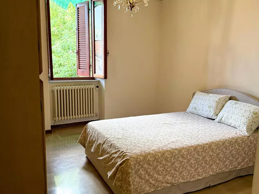 Immagine 14 di Appartamento in affitto  a Carrara