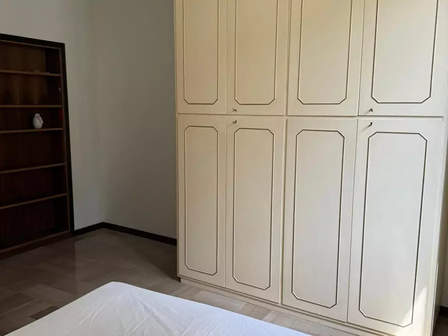 Immagine 8 di Appartamento in affitto  a Carrara