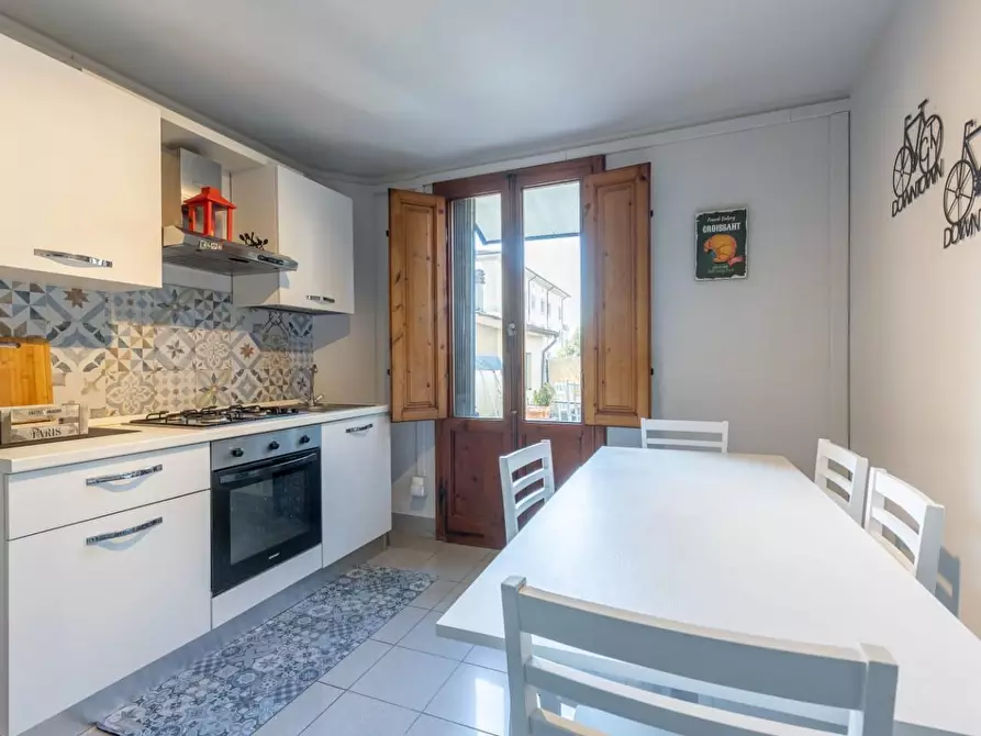 Immagine 17 di Villetta a schiera in vendita  a Fucecchio