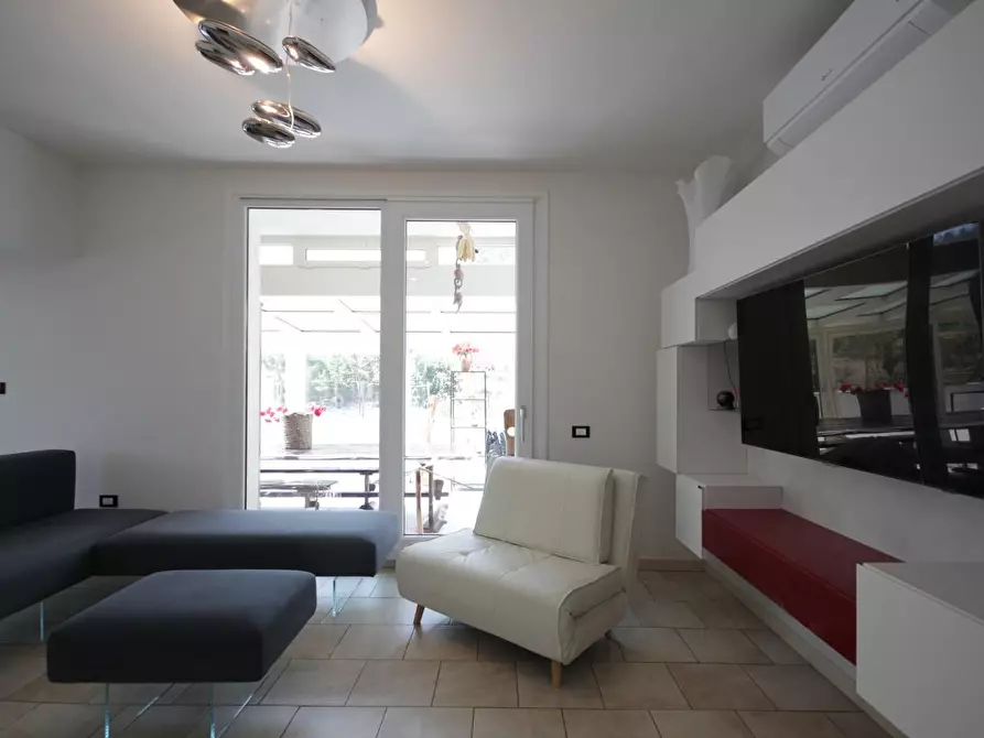 Immagine 22 di Villa in vendita  a Empoli