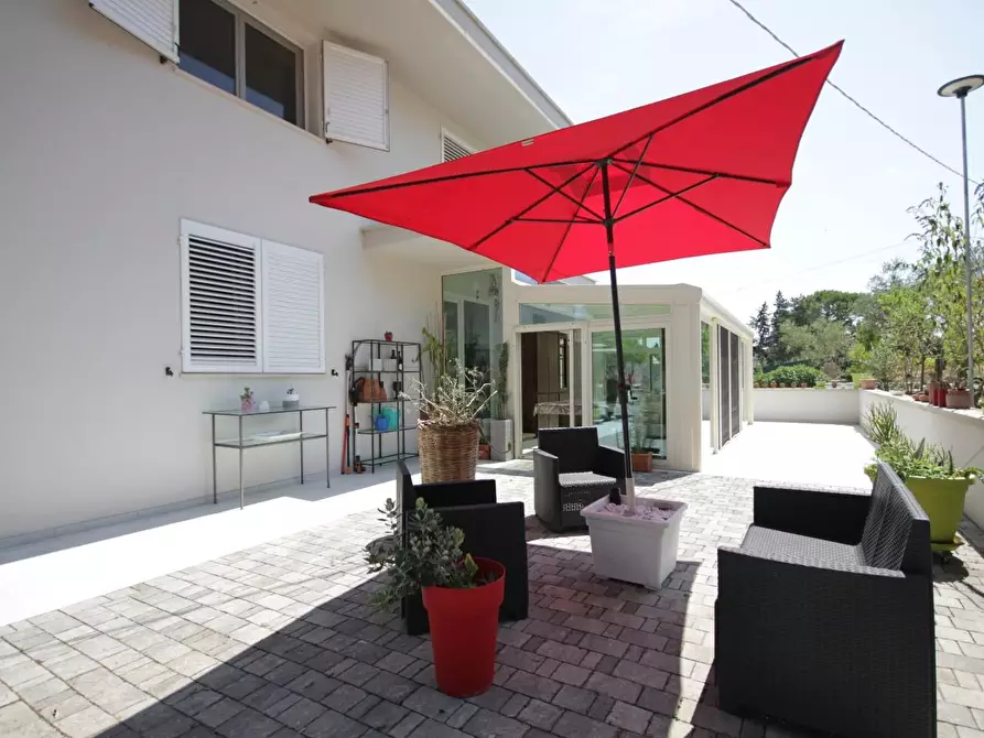 Immagine 6 di Villa in vendita  a Empoli