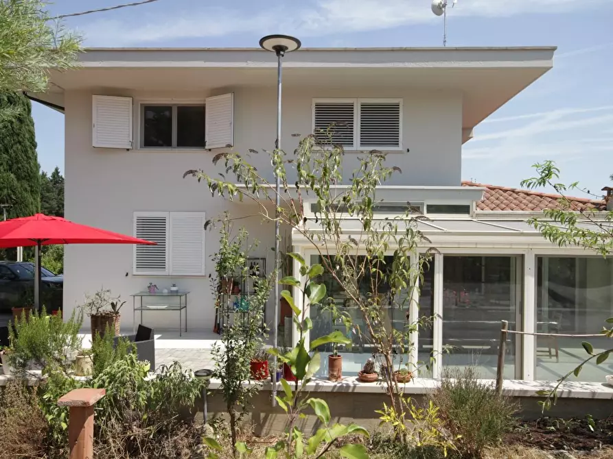 Immagine 3 di Villa in vendita  a Empoli