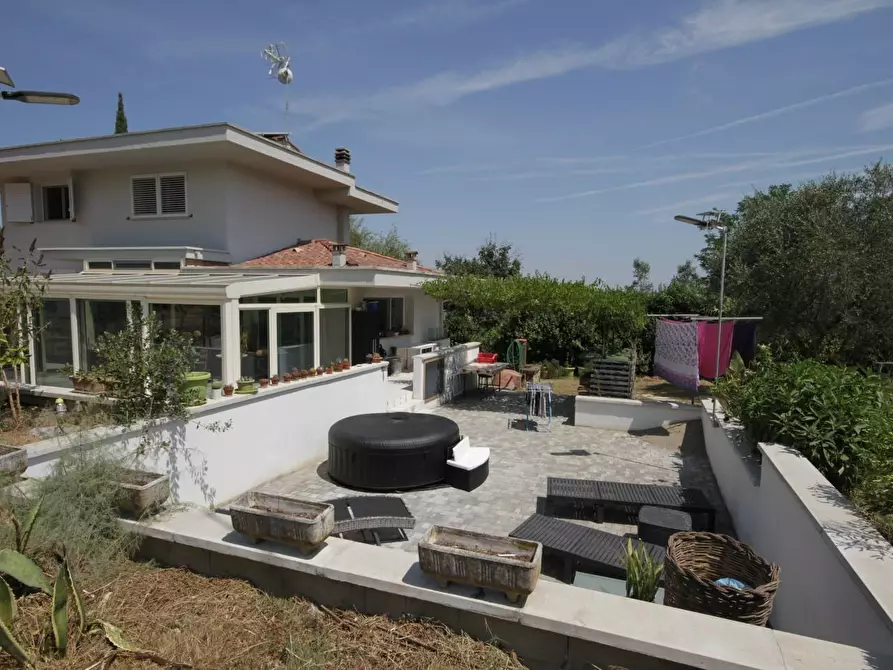 Immagine 5 di Villa in vendita  a Empoli