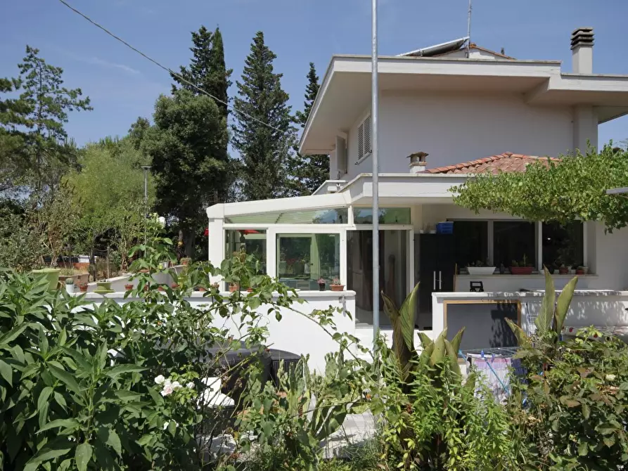 Immagine 8 di Villa in vendita  a Empoli