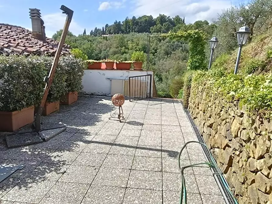 Immagine 40 di Casa colonica in vendita  a Lamporecchio
