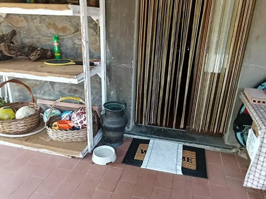 Immagine 20 di Casa colonica in vendita  a Lamporecchio