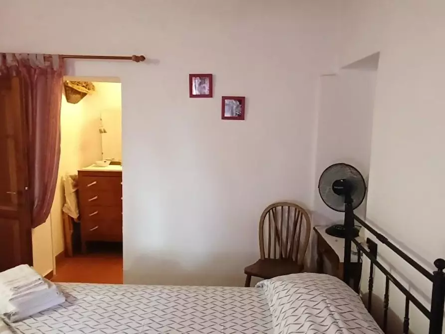 Immagine 37 di Casa colonica in vendita  a Lamporecchio