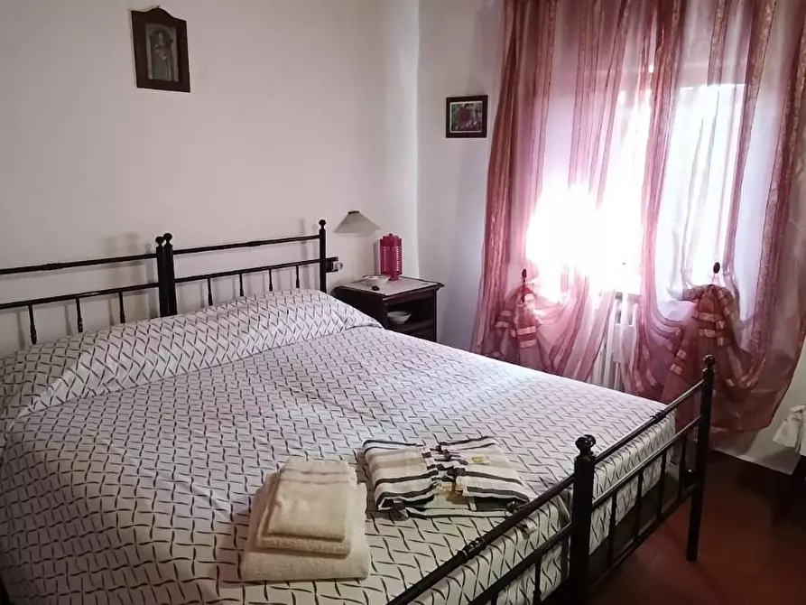 Immagine 36 di Casa colonica in vendita  a Lamporecchio