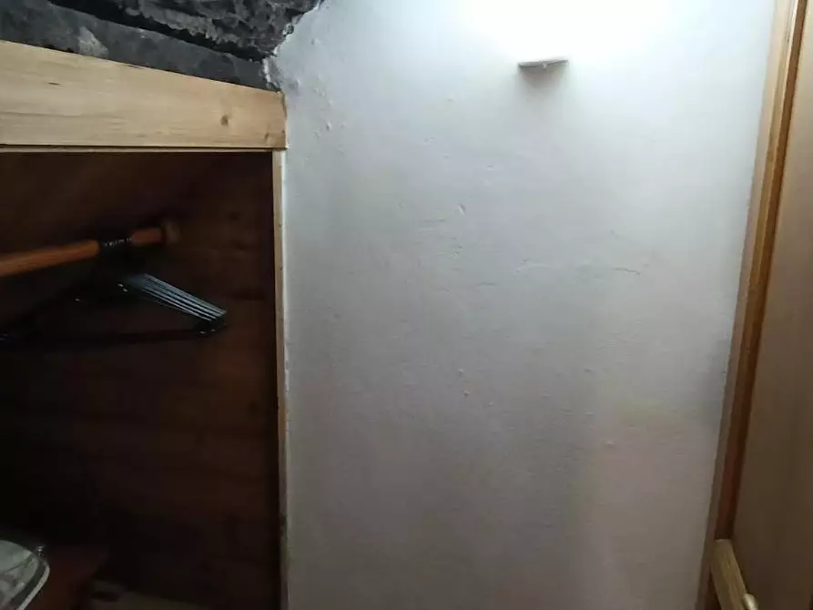 Immagine 28 di Casa colonica in vendita  a Lamporecchio