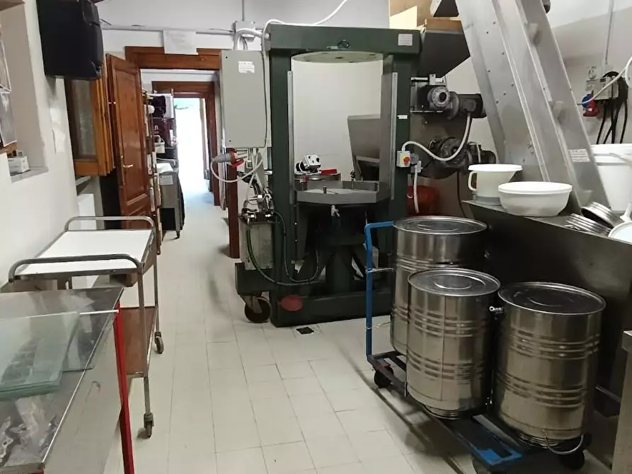 Immagine 46 di Casa colonica in vendita  a Lamporecchio