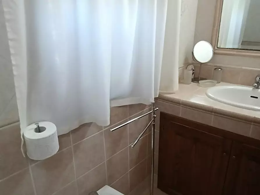 Immagine 33 di Casa colonica in vendita  a Lamporecchio