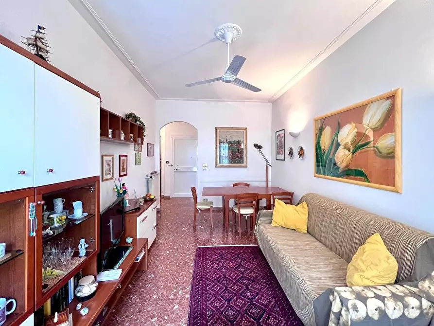 Immagine 19 di Appartamento in vendita  a Viareggio