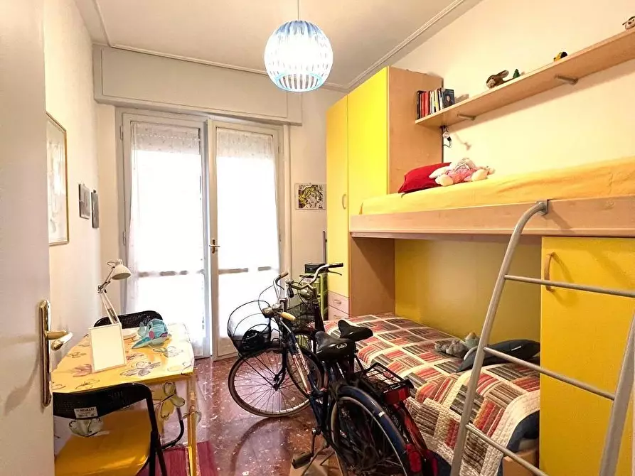 Immagine 11 di Appartamento in vendita  a Viareggio