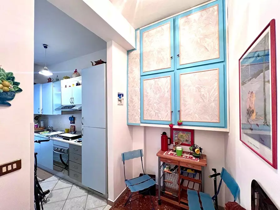 Immagine 3 di Appartamento in vendita  a Viareggio