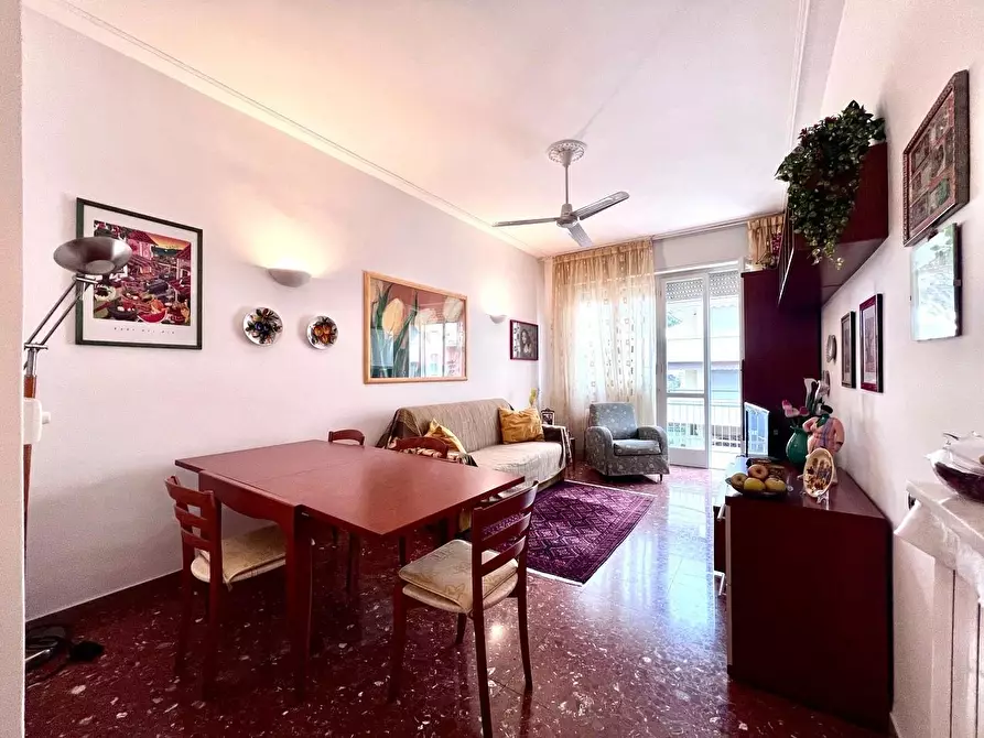 Immagine 5 di Appartamento in vendita  a Viareggio