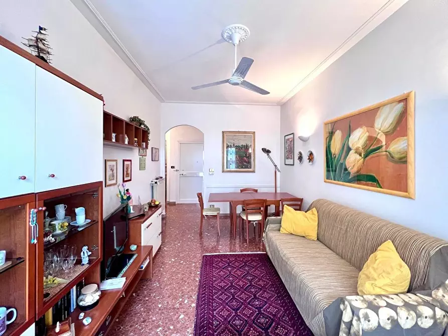 Immagine 2 di Appartamento in vendita  a Viareggio