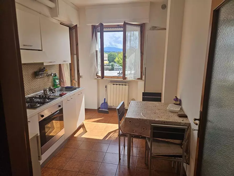 Immagine 2 di Appartamento in vendita  a Colle Di Val D'elsa