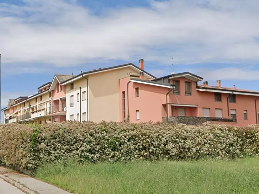 Immagine 2 di Appartamento in vendita  a Abbiategrasso