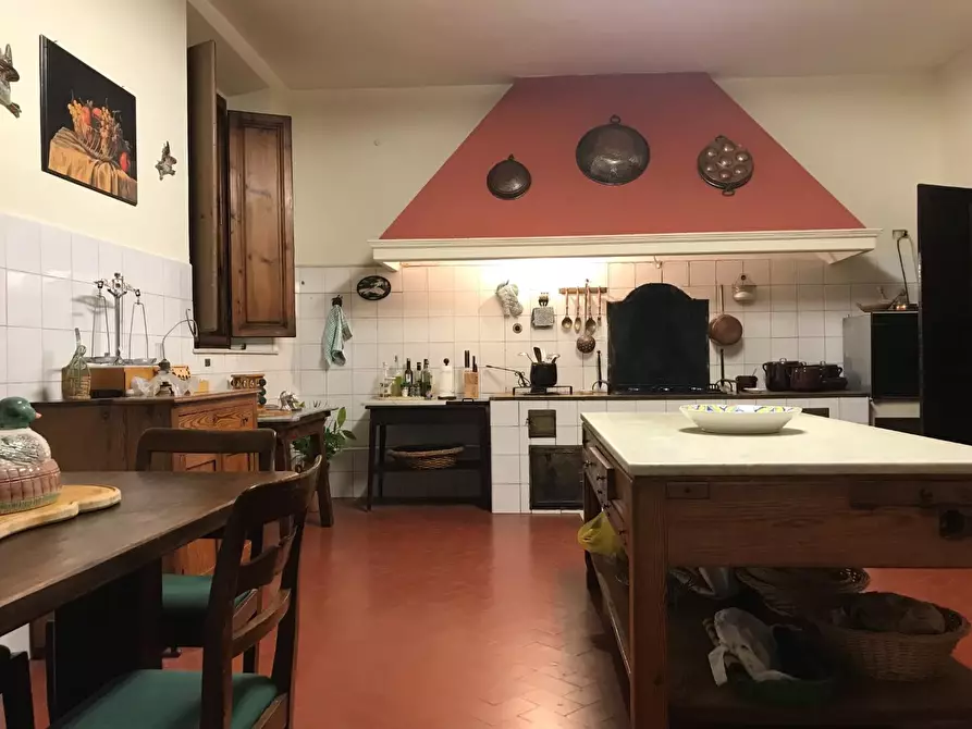 Immagine 6 di Villa in vendita  a Casciana Terme Lari
