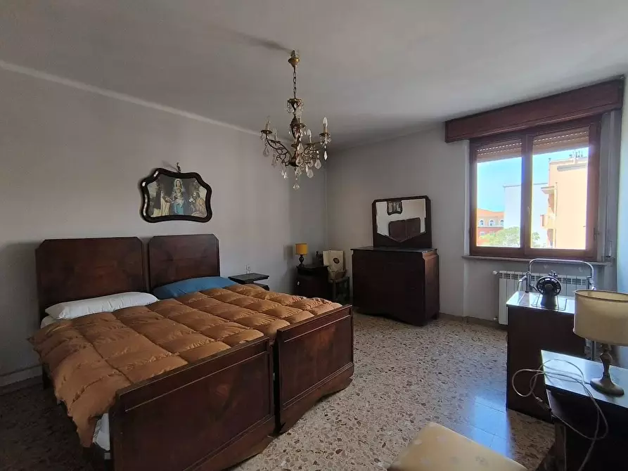 Immagine 21 di Appartamento in vendita  a Pisa