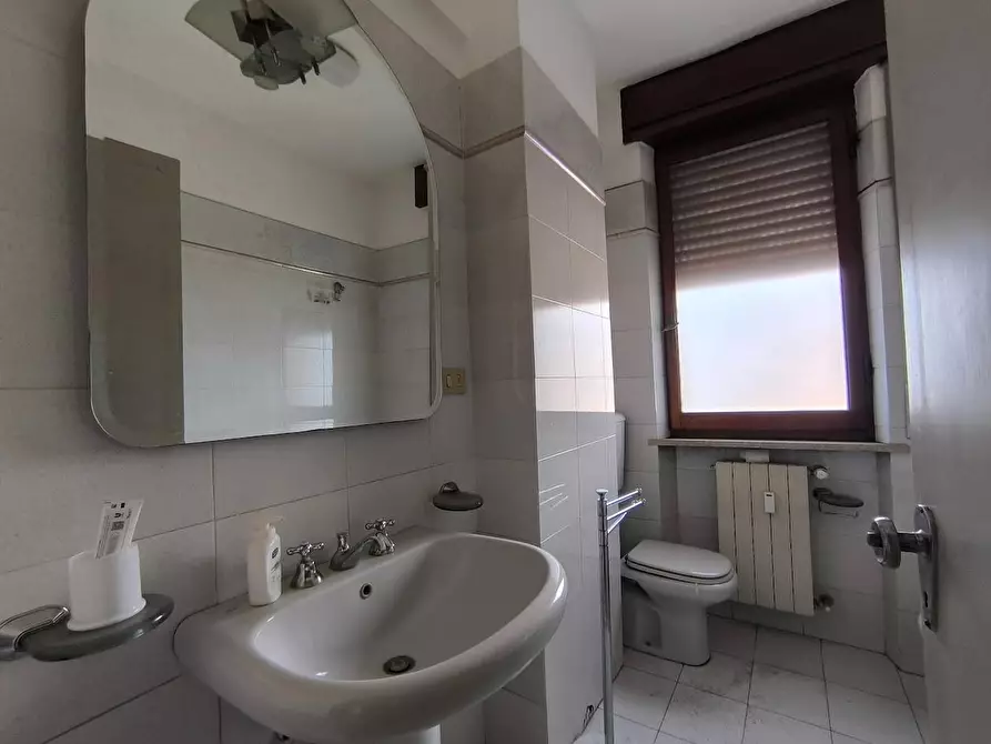 Immagine 42 di Appartamento in vendita  a Pisa