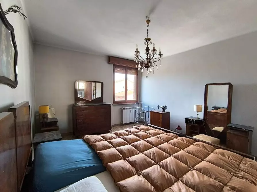 Immagine 25 di Appartamento in vendita  a Pisa