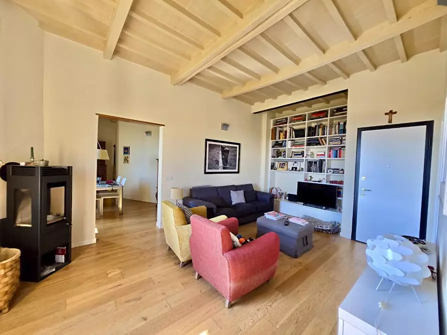 Immagine 6 di Appartamento in vendita  a Siena