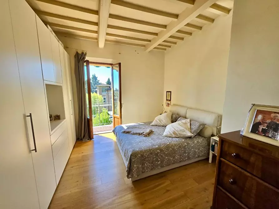 Immagine 12 di Appartamento in vendita  a Siena