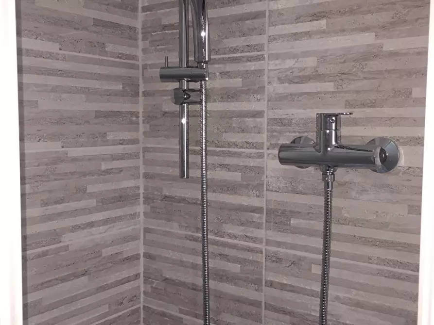 Immagine 12 di Appartamento in vendita  a Pontedera