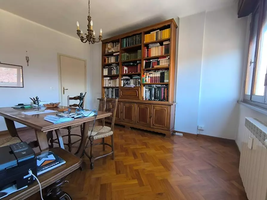 Immagine 71 di Appartamento in vendita  a Pisa