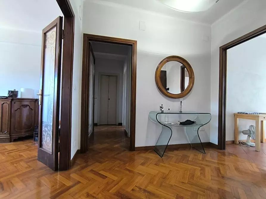 Immagine 21 di Appartamento in vendita  a Pisa