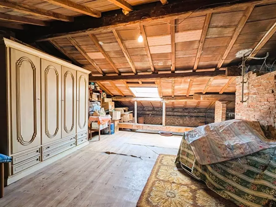 Immagine 33 di Casa trifamiliare in vendita  a Vinci